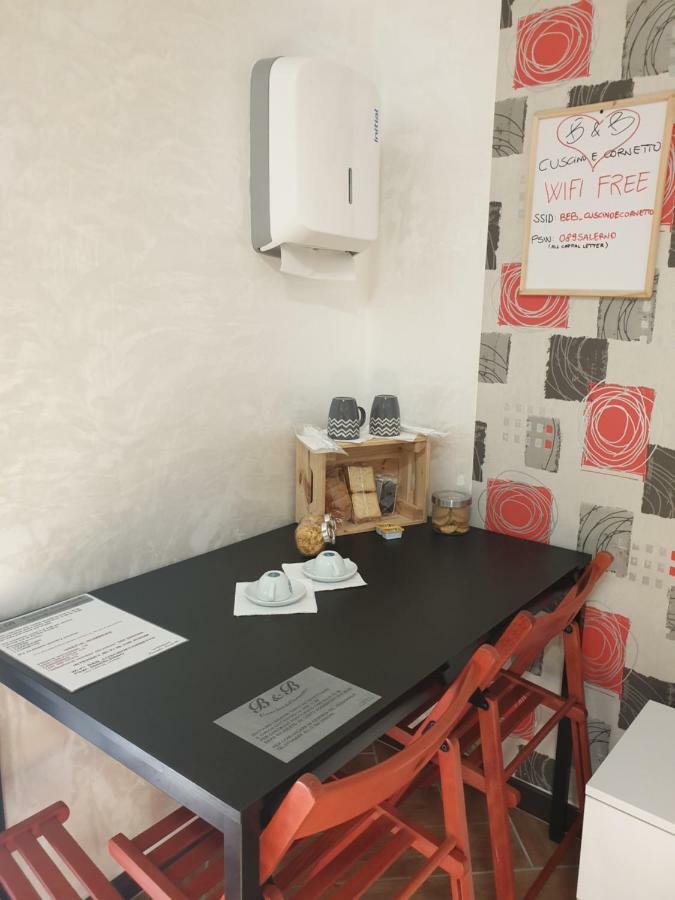 Cuscino E Cornetto Acomodação com café da manhã Salerno Exterior foto